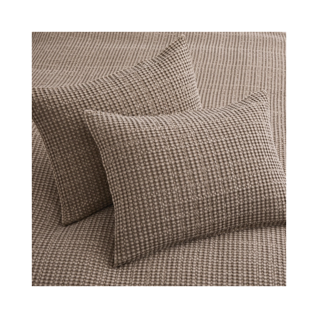 Mills Waffle Quilt Set
