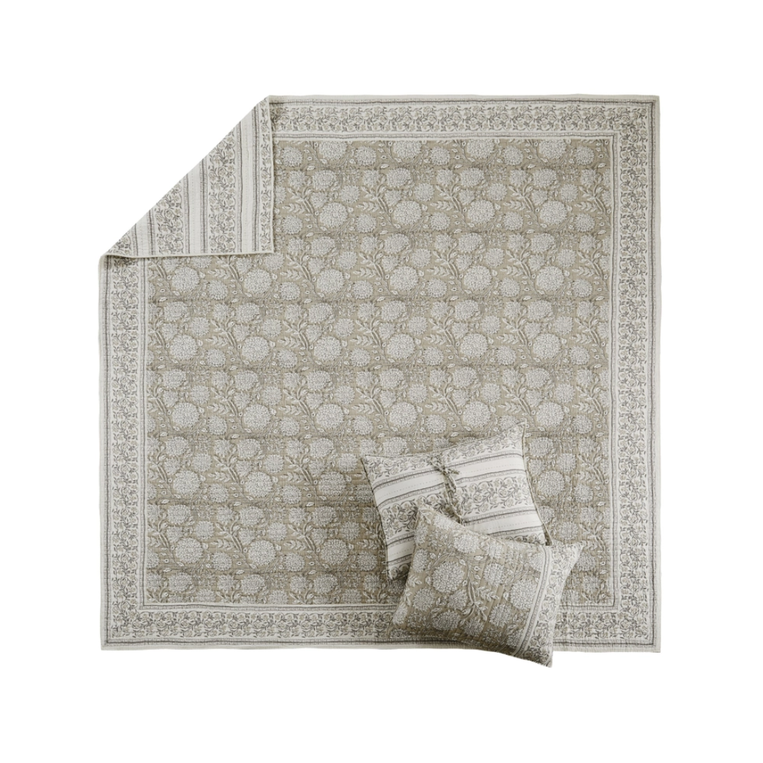 Adare Quilt Set