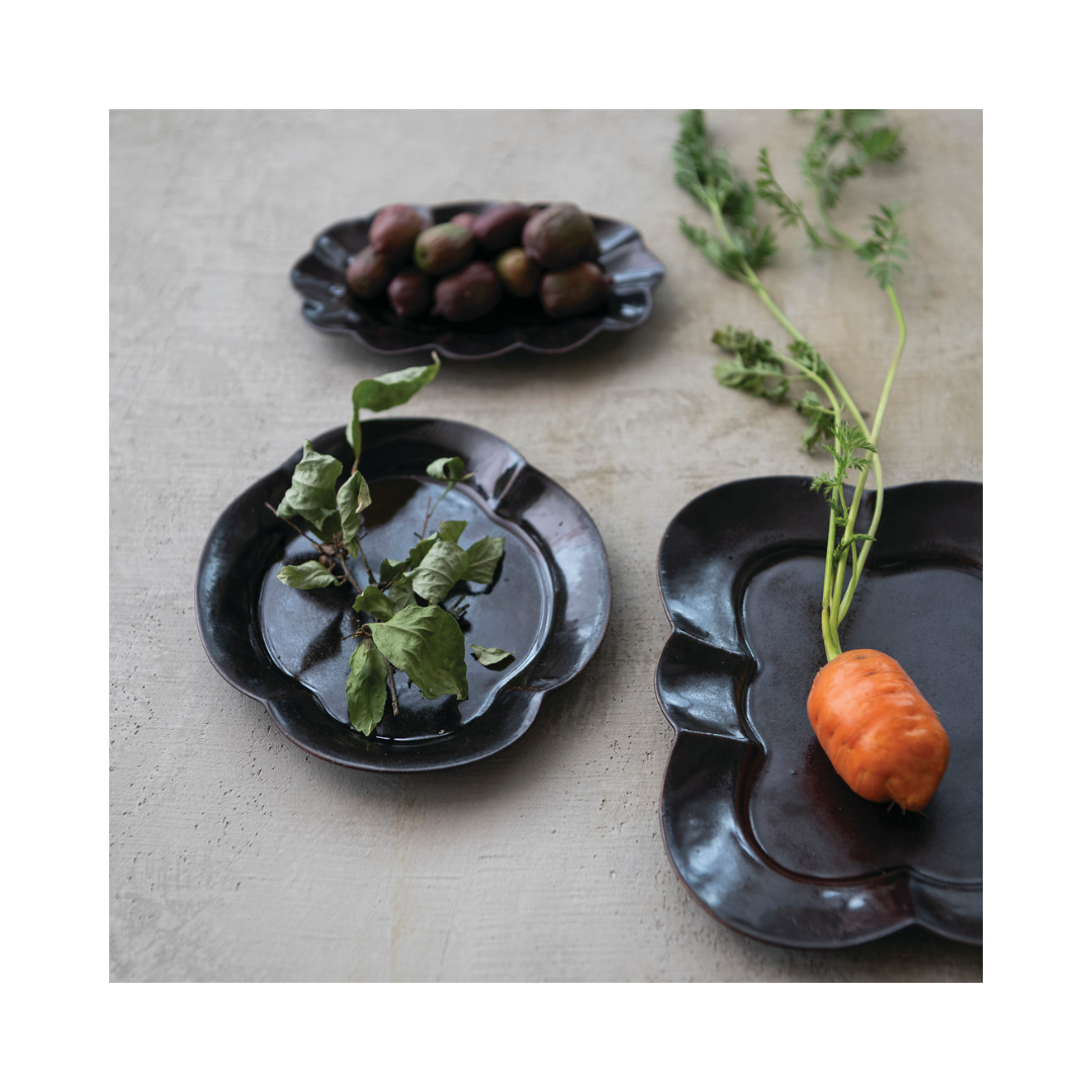 Brown Scalloped Plates