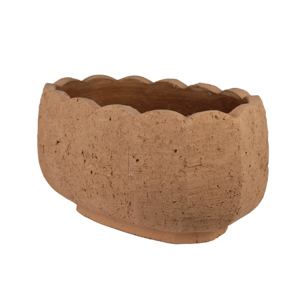 Sophia Scalloped Planter