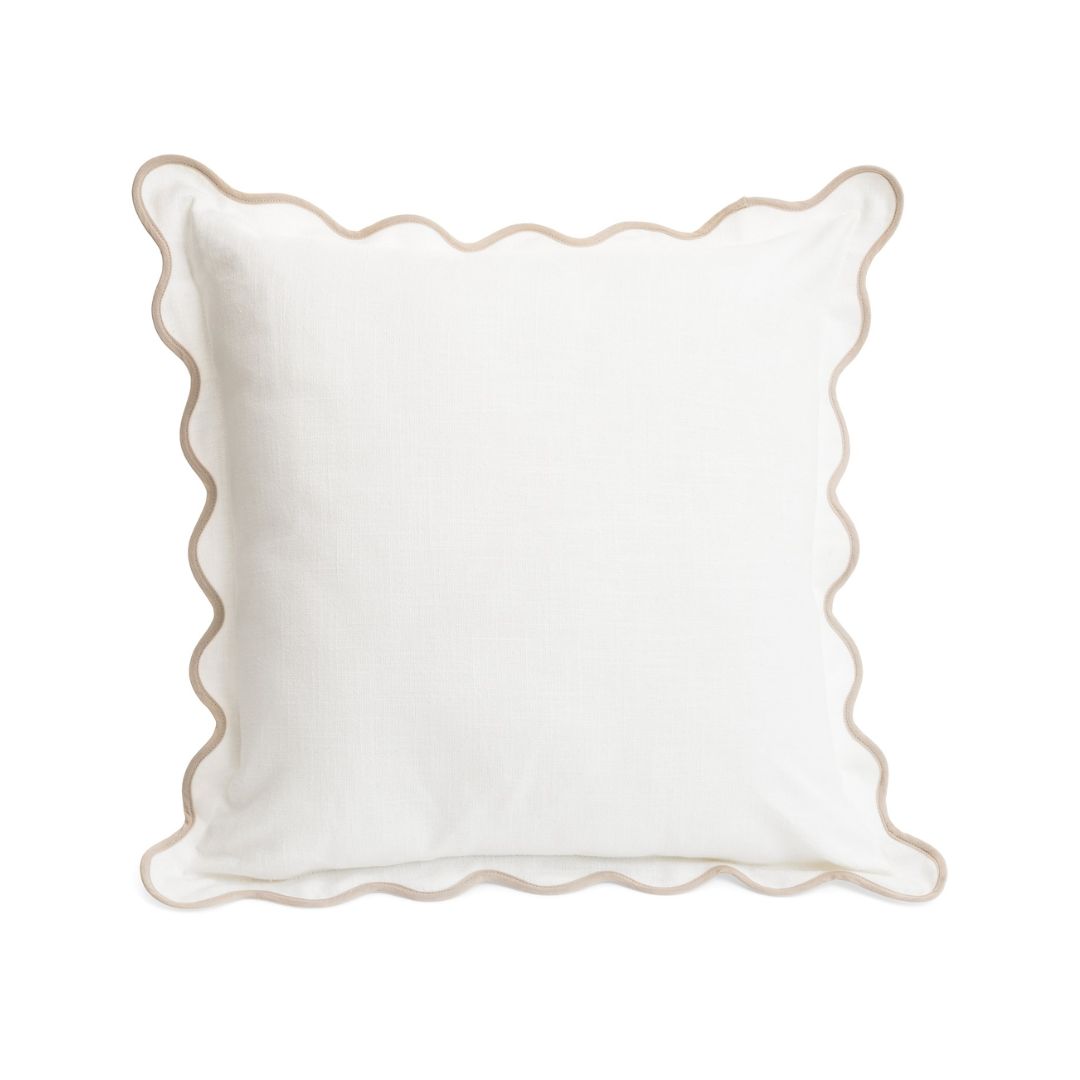Lucy Scalloped Edge Pillow