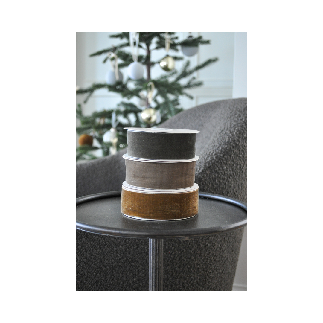 Velvet Ribbon