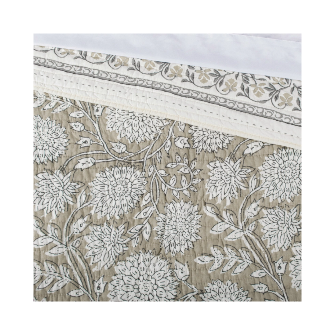 Adare Quilt Set