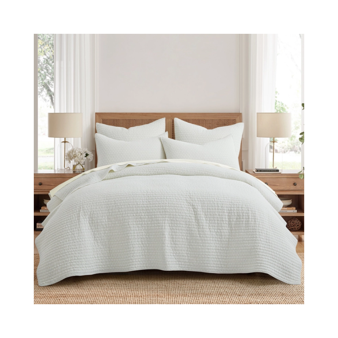 Eyelet Cream Quilt Set