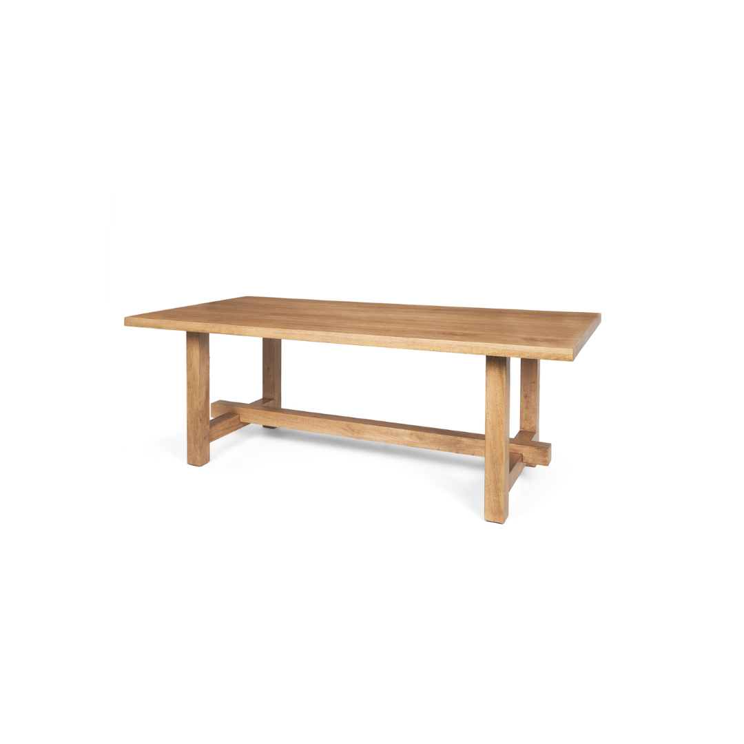 Suke Dining Table